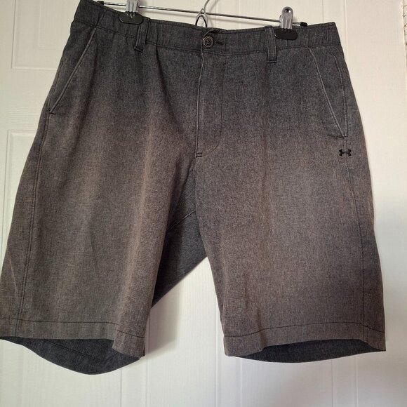 Under Armour Golf Shorts - Picture 1 of 6